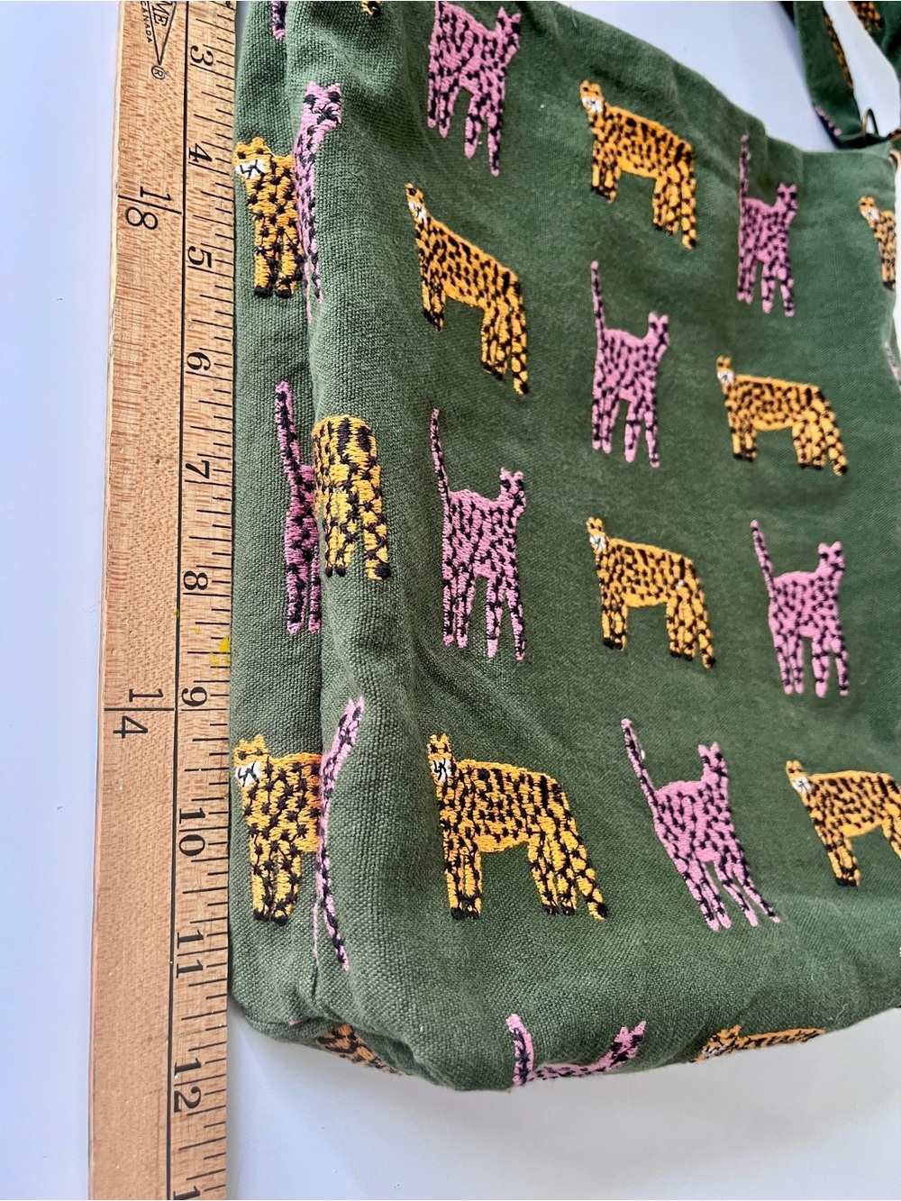 Green Canvas Embroidered Leopard Crossbody Tote Bag Adjustable Strap - Picture 6 of 7